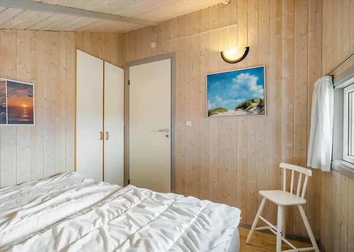 6626-hvide-sande-arvidvej-170 * Bjerregård